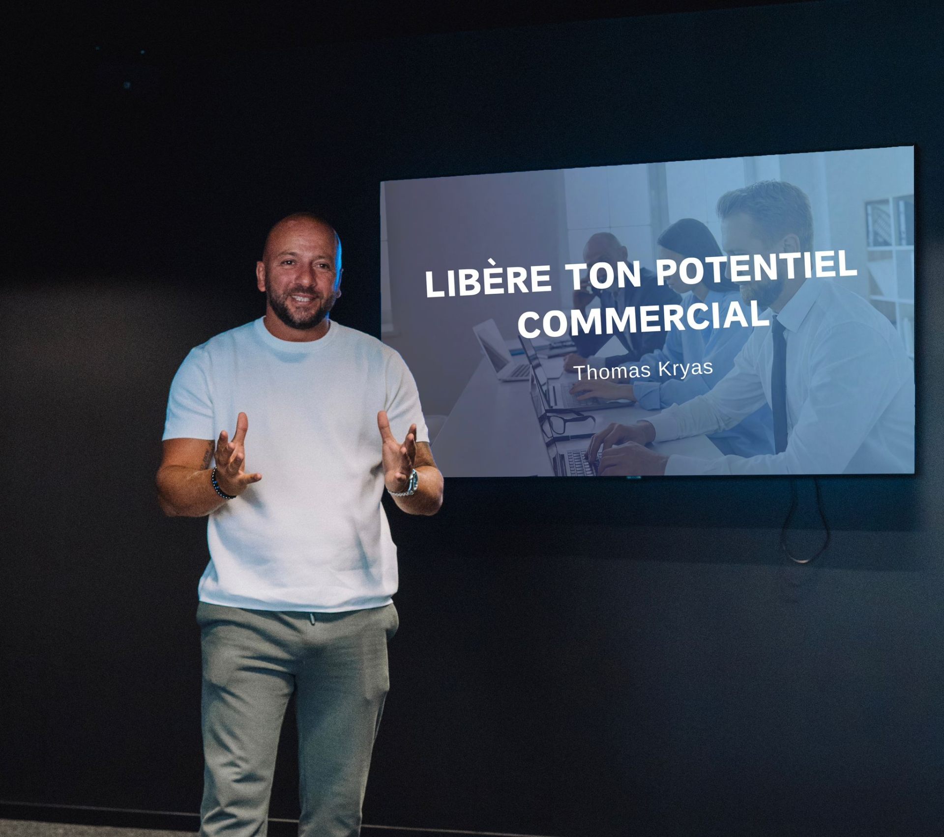 Équipe commerciale Growyx en réunion stratégique